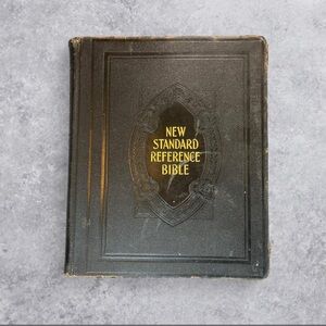Vintage New Standard Reference Bible Red Letter Concordance Hardcover